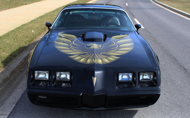 Р—РѕР»РѕС‚РѕР№ Pontiac Firebird