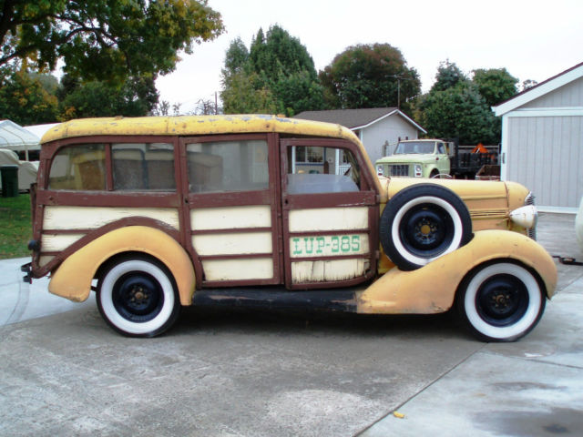 Woodie Wagon Ref. # 38442 1937 Dodge MC Westchester Suburban Factory Photo 