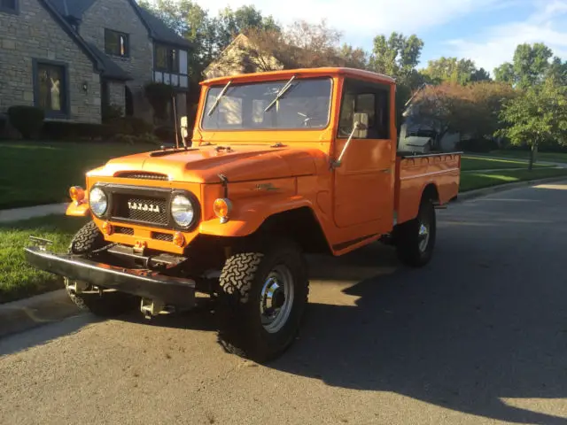 1964 toyota fj45 land cruiser.