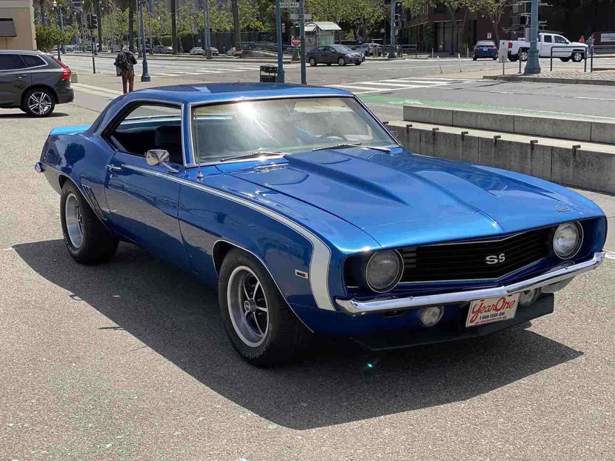 1969 Chevrolet Camaro SS Lemans Blue RWD Manual - Classic Chevrolet 