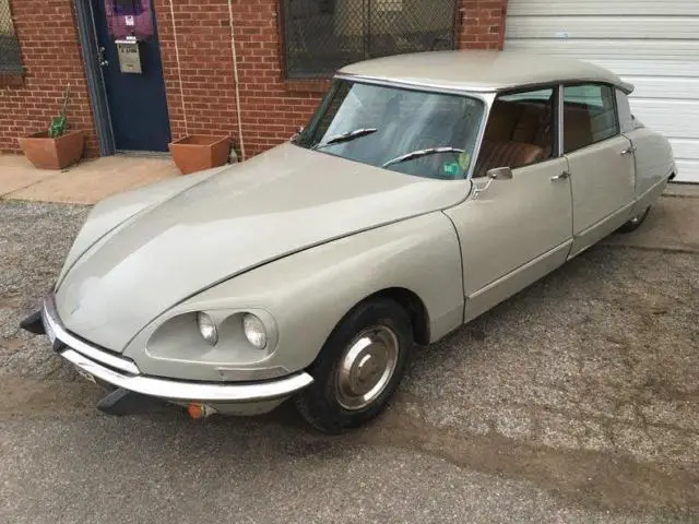 1969 Citroen DS21 Pallas AC/Leather Seats/Manual 2806 Miles Baige Sedan