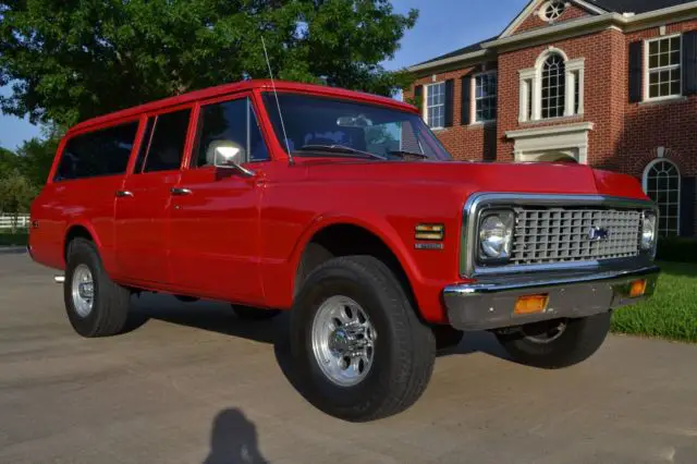 1972 Chevrolet Suburban 2500 3 4 4 Wheel Drive 3 Door Texas