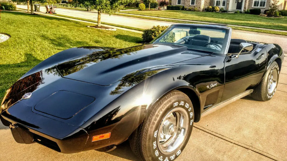 1975-corvette-convertible-25-000-original-miles-beautiful-stingray