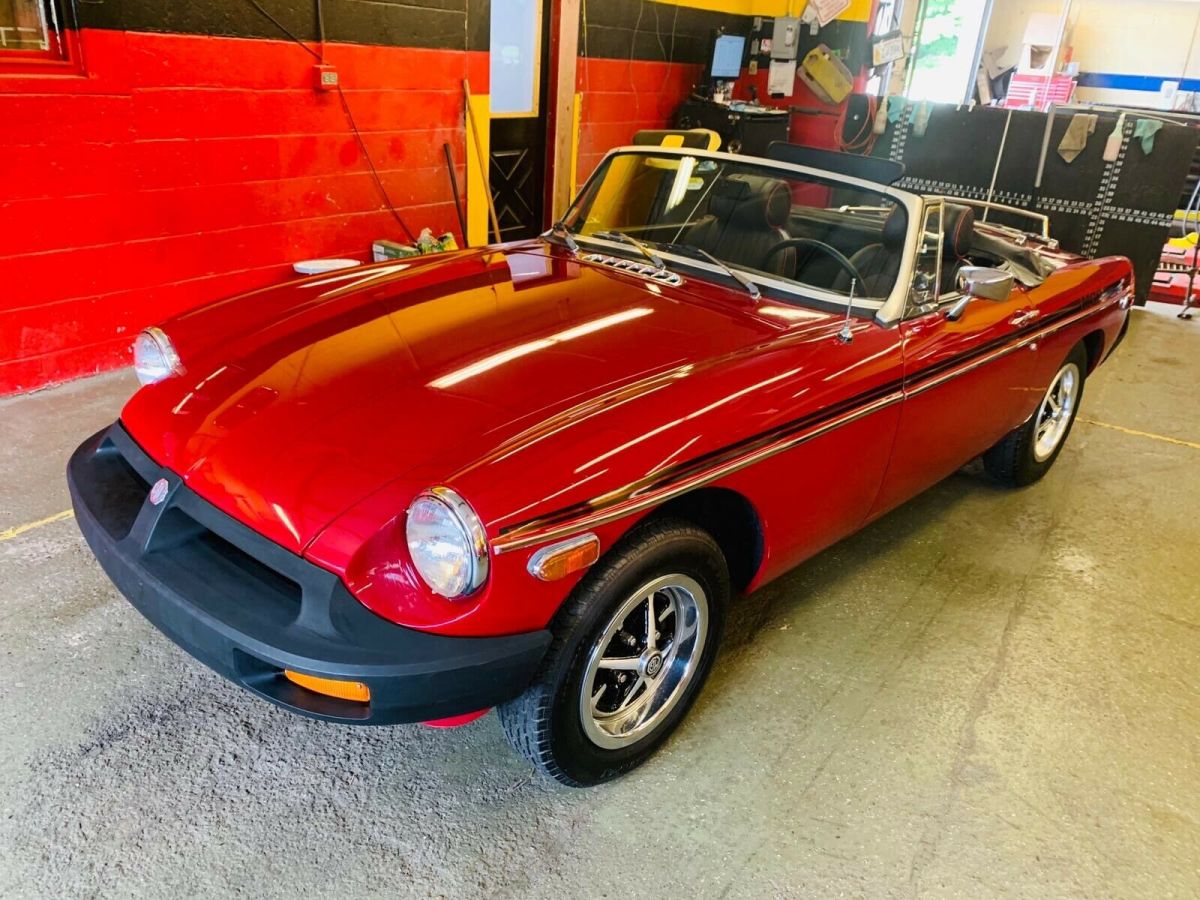 1980 MG B Cabriolet FULLY RESTORED LIKE NEW HARD + SOFT TOP