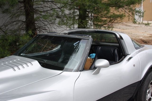 1981 Chevrolet Corvette Limited Edition 4 Speed Silver