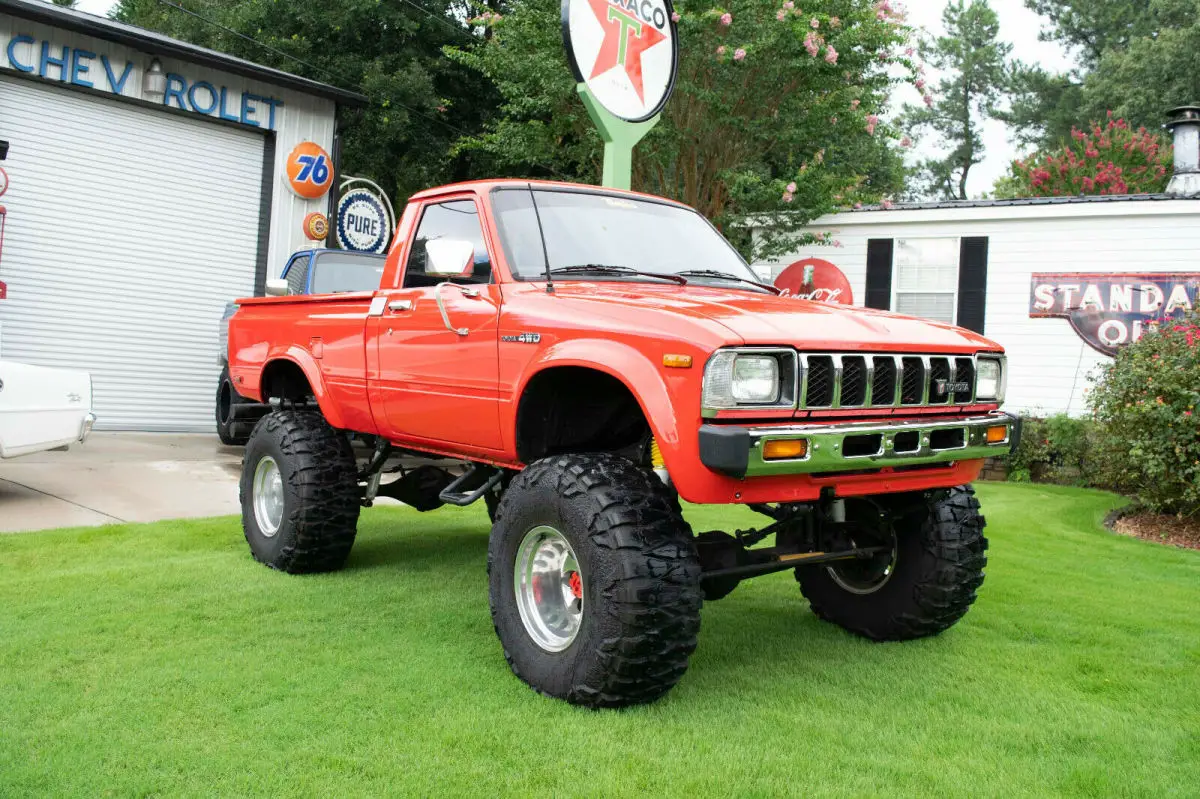 1983 Toyota Pickup SR5, Reg Cab 4x4, LIFTED on 35x14.5 Nitto ***NO