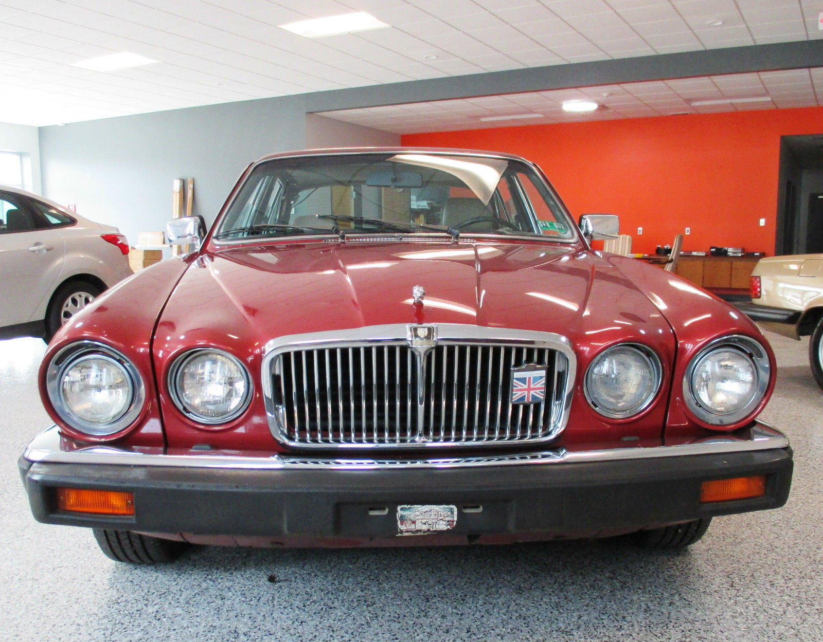 1985 Jaguar XJ6 Sovereign Sedan 4-Door 4.2L - Classic Jaguar XJ6 1985