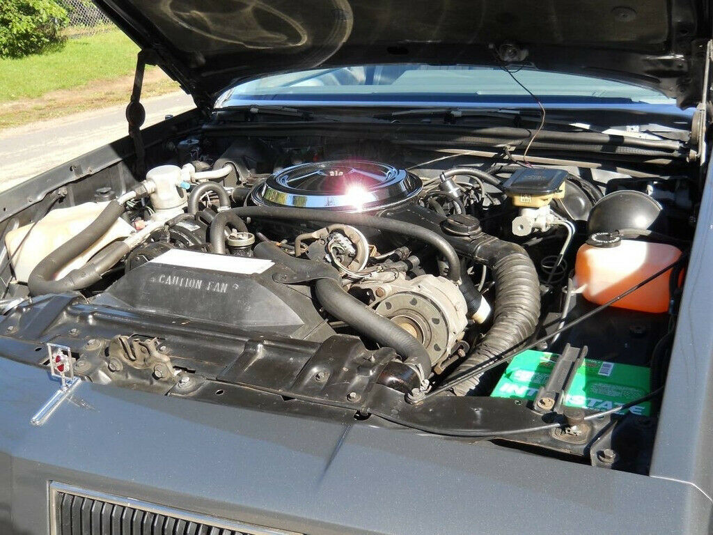 1986 Oldsmobile 442 307 V8 All Original One Owner 700R4 Transmission Classic Oldsmobile