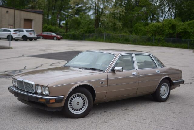 1989 Jaguar Xj Vanden Plas Runs Good Low Miles No Reserve Classic Jaguar Xj 1989 For Sale 6404