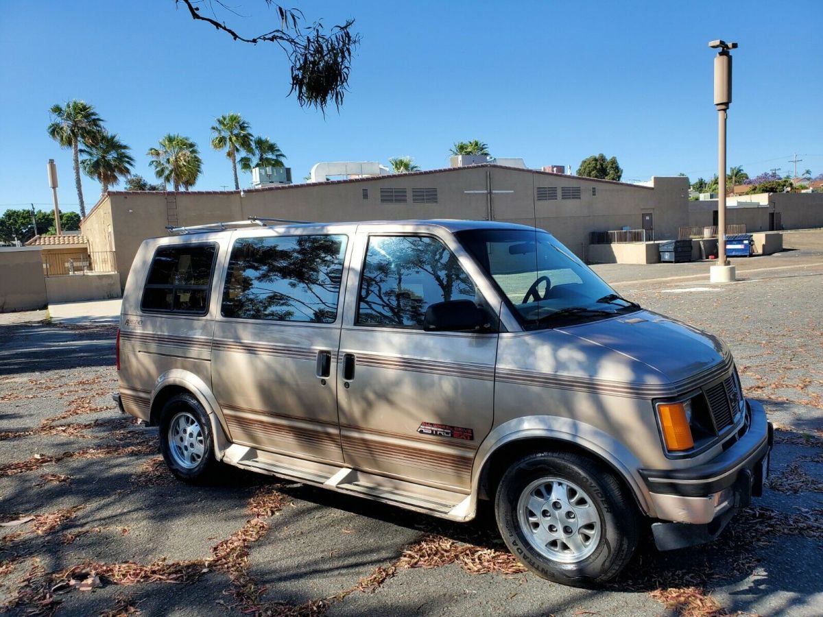 1993 chevrolet astro all wheel drive regency van Classic Chevrolet