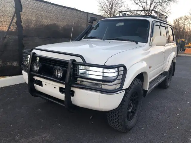 1993 Toyota Land Cruiser only 162k miles OME lift kit done correctly