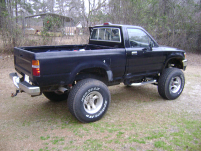 1994 TOYOTA 4 WHEEL DRIVE TRUCK WITH FORD 302 SHORT WHEEL BASE - Classic Toyota Other 1994 for sale