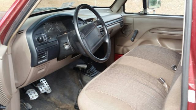 ford bronco 1996 interior