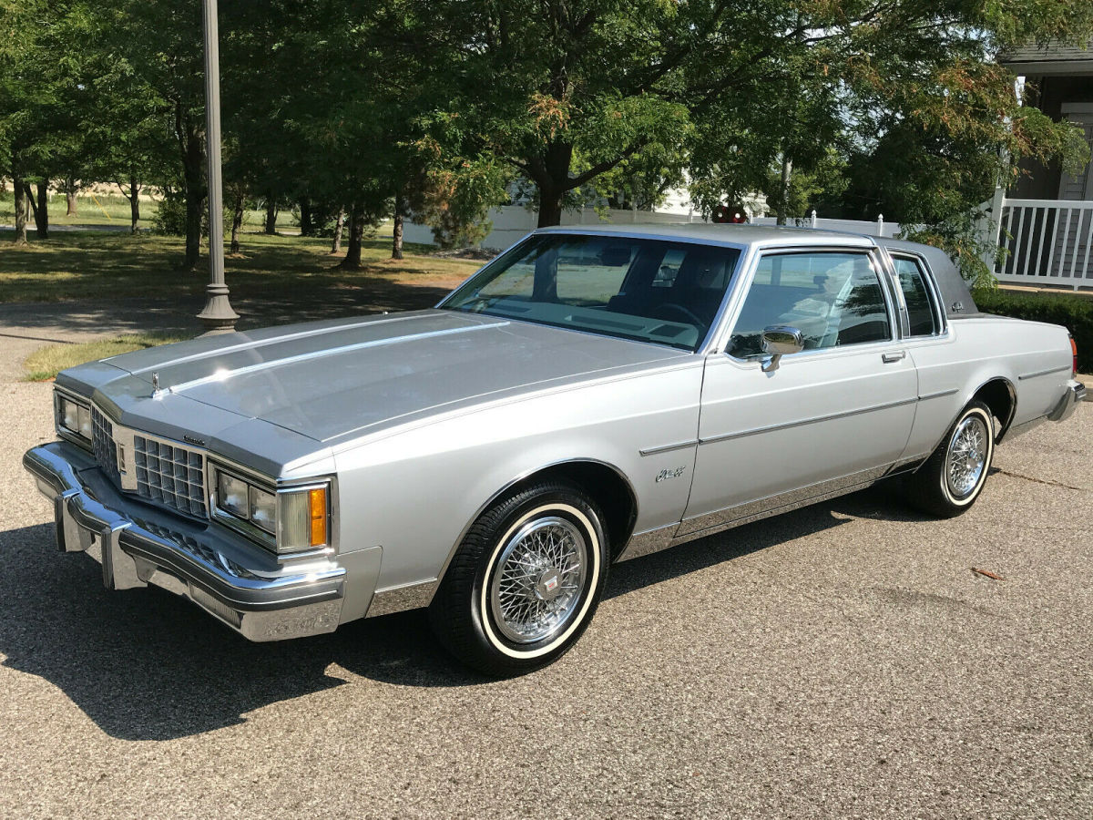 1985 delta 88 2 interior doors