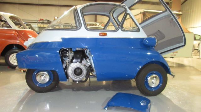 BMW Isetta 250 European "Z" mold rare color combination concourse