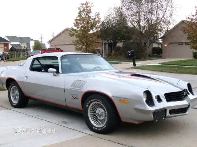 Gorgeous 1978 Camaro Z28 39 608 Miles Silver Black