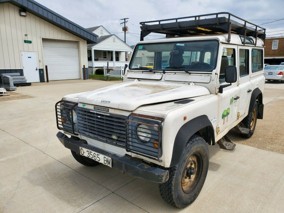 Land Rover Defender 300TDI LHD LOW MILES Classic Land