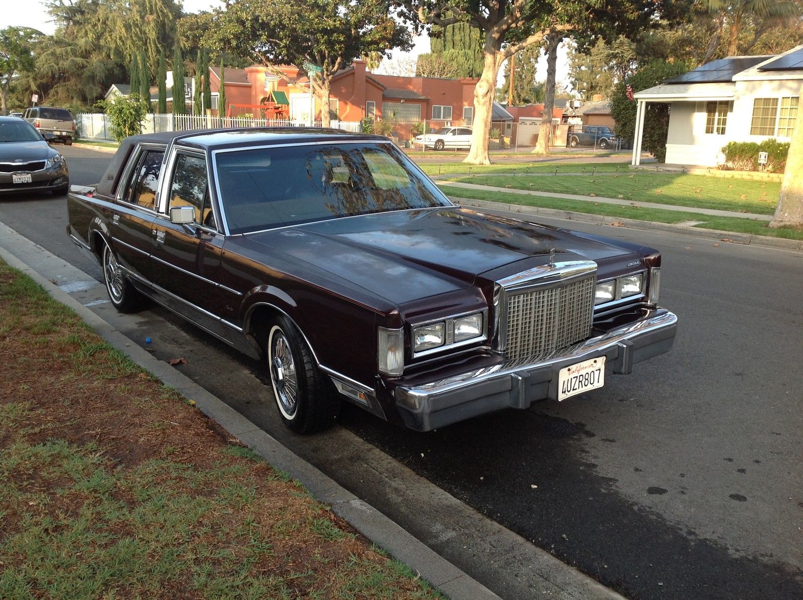 Lincoln Town Car Signature Series 1987 NO RESERVED PRICE 90,451