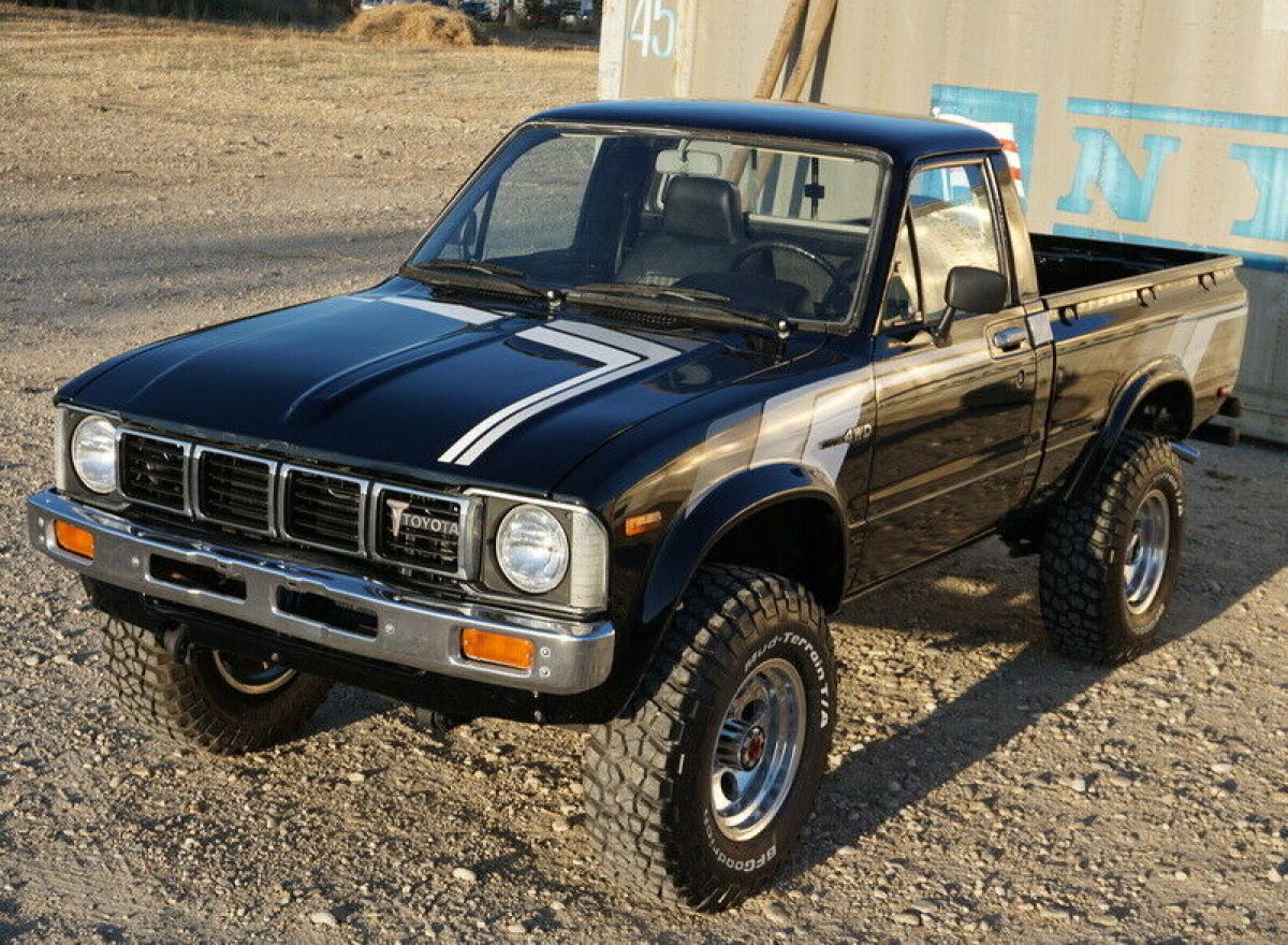 RARE 1981 Toyota SR5 Hilux Pickup, 4x4, Factory A/C, 22R 4 Cylinder, 1 ...