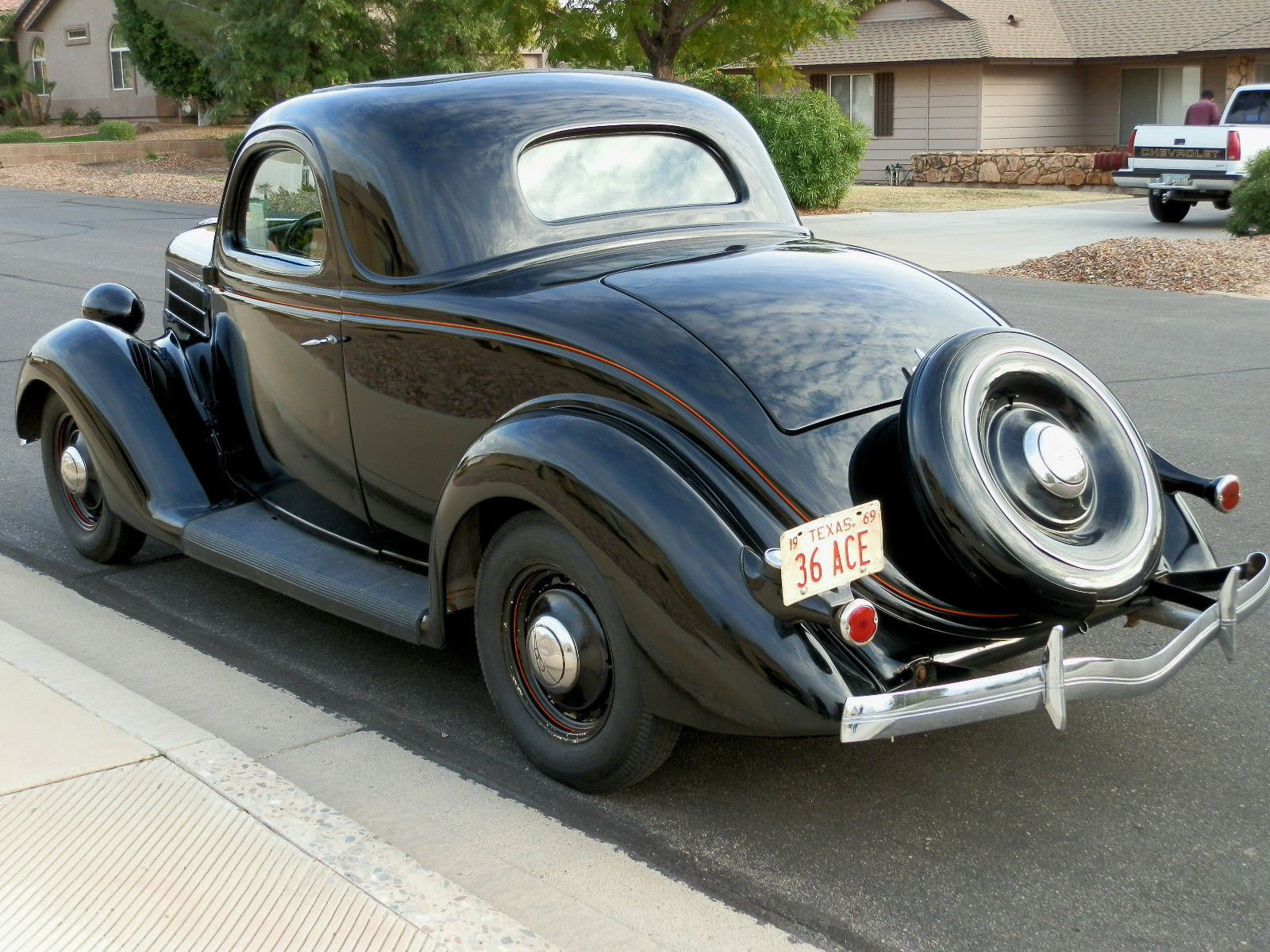 Ford Coupe 1936 салон