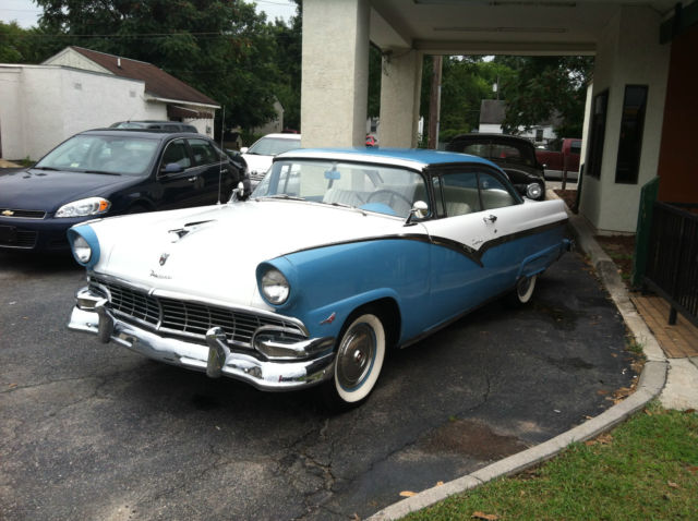 thumbnail image 2 of 1955-1956 Ford Convertible & Victoria 2DR Hardtop Door Glass – Clear, Pair 2 of 3
