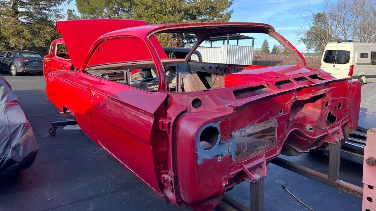 1962 Chevrolet Bel Air Coupe Red - Classic Chevrolet V-8 1962 for sale