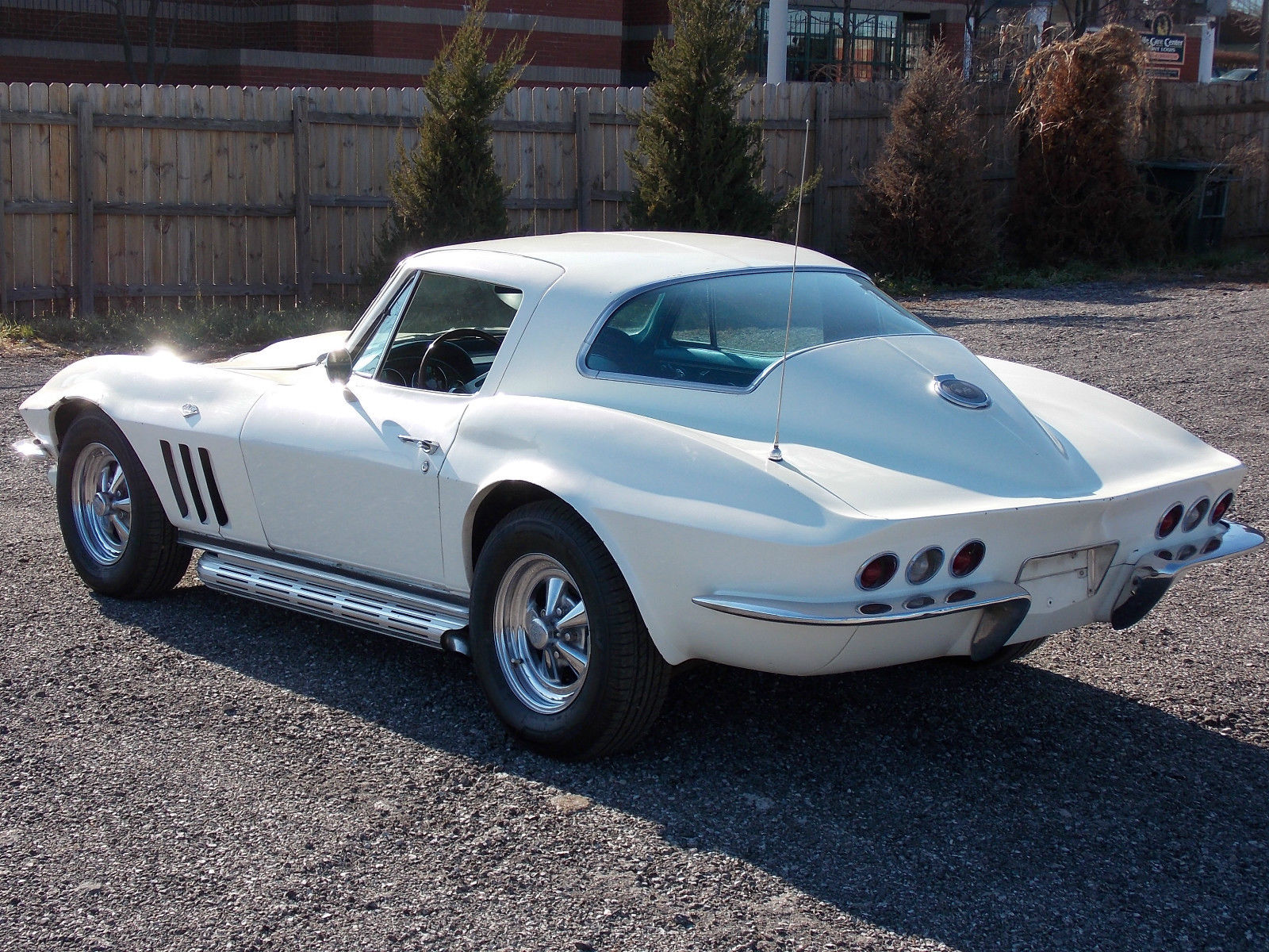 Chevrolet Corvette 5 7 MT 1985