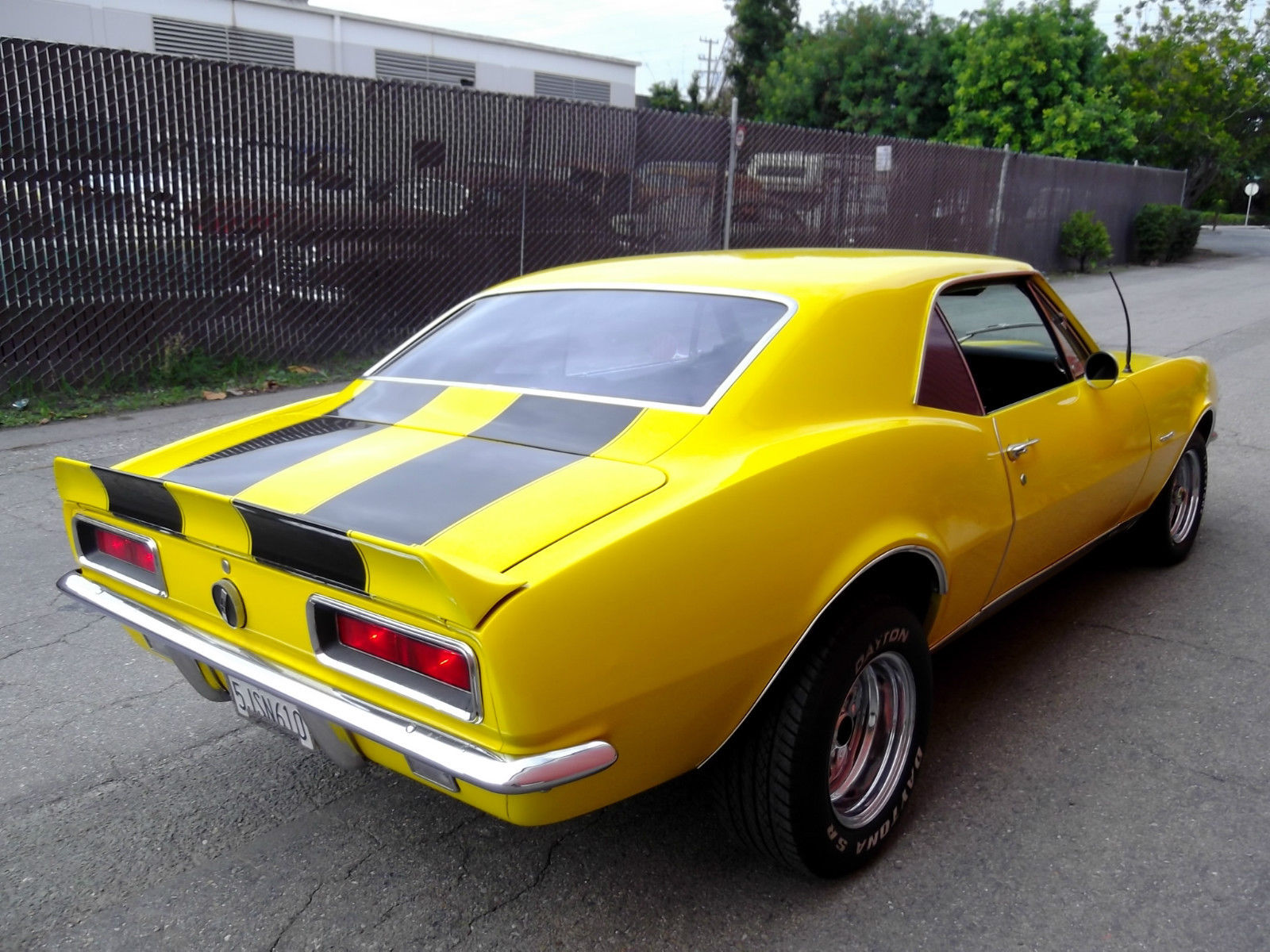 chevrolet camaro старая