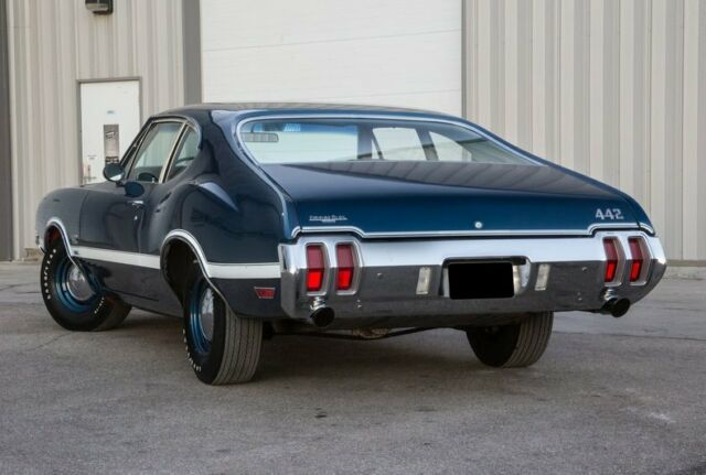1970-oldsmobile-442-w30-w27-w30-2305-miles-twilight-blue-coupe-455-w30-4-speed-5.jpg