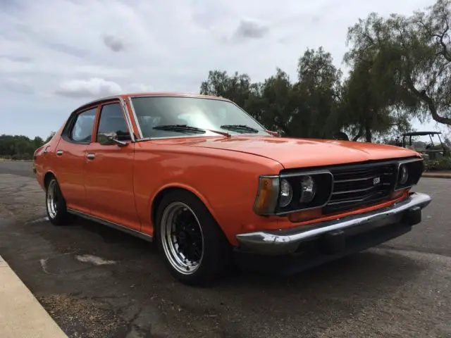 Nissan Datsun 1974 sedan