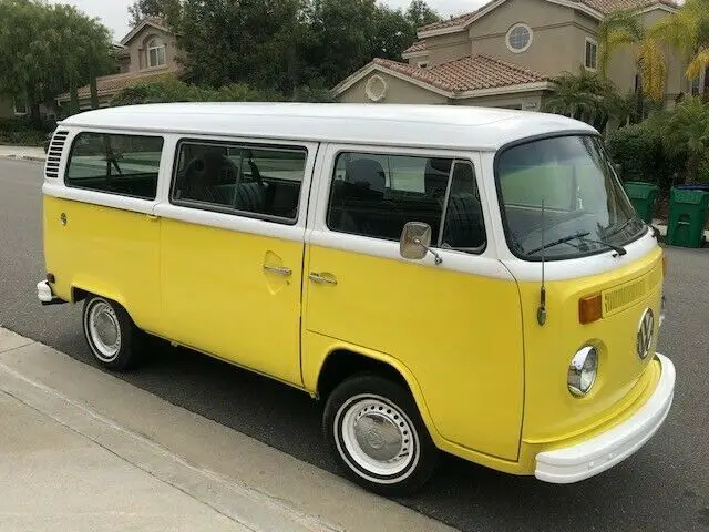 1979 VW Bus Type 2 - Classic Volkswagen Bus/Vanagon 1979 for sale