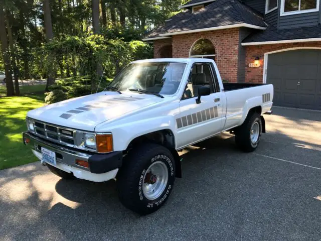 1984 Toyota pickup 4x4 LOW Miles - Classic Toyota Tacoma 1984 for sale