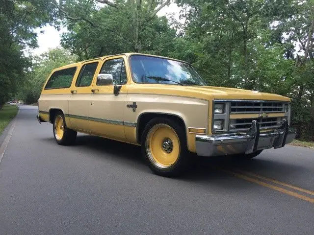 Chevrolet Suburban 1985