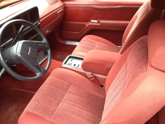 Ford Thunderbird 1989