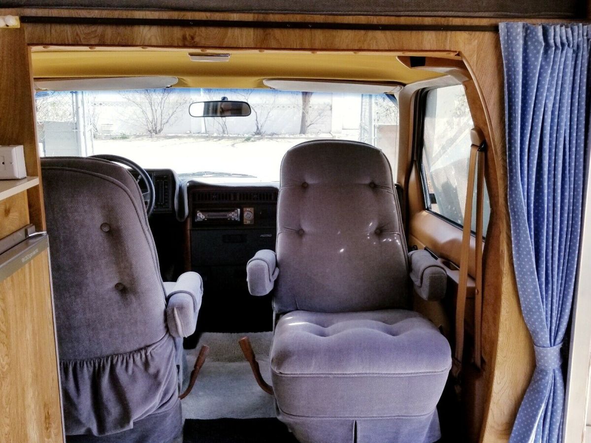 1989 Astro Provan Tiger 30K mi - Classic Chevrolet Astro 1989 for sale