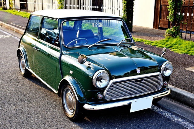 1989 Clssic MINI 30th annversary, fully restored MINT condition ...