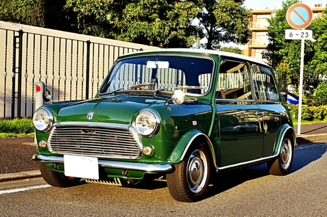 1989 Clssic MINI 30th annversary, fully restored MINT condition ...