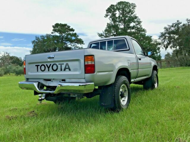 Classic 2 Current Fabrication Outer Rocker Panels For 1989-1995 Toyota Pickup & 4Runner 4-Door – Pair