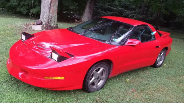 1994 PONTIAC FIREBIRD LT1 V-8 5.7. RUNS AND DRIVES GOOD. 82,000 ...