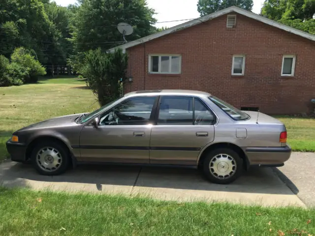 5 speed manual - Classic Honda Accord 1993 for sale