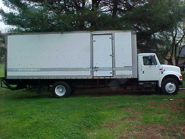 94 International 24' box truck - Classic International Harvester 4300 ...