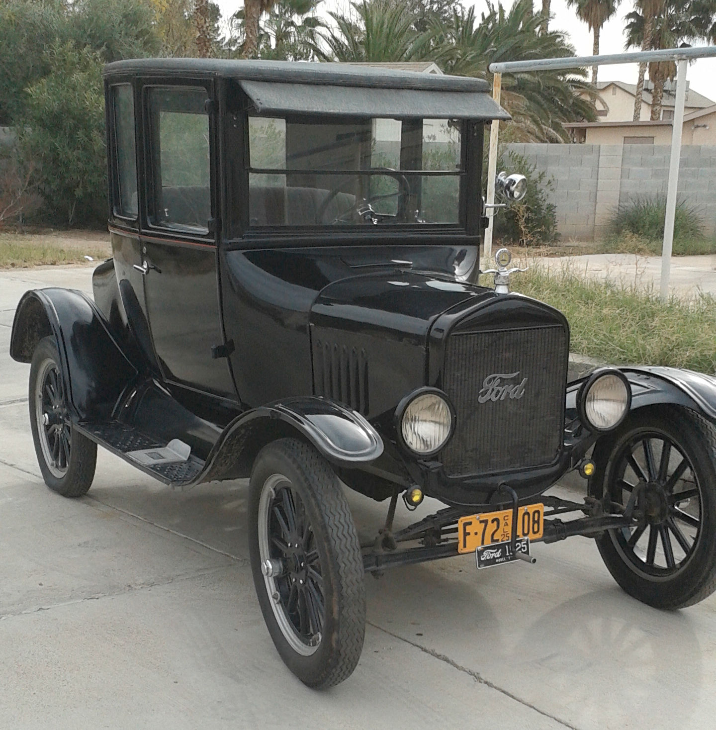 Fully Restored 1925 Model T Coupe + Many Extras - Classic Ford Model T ...