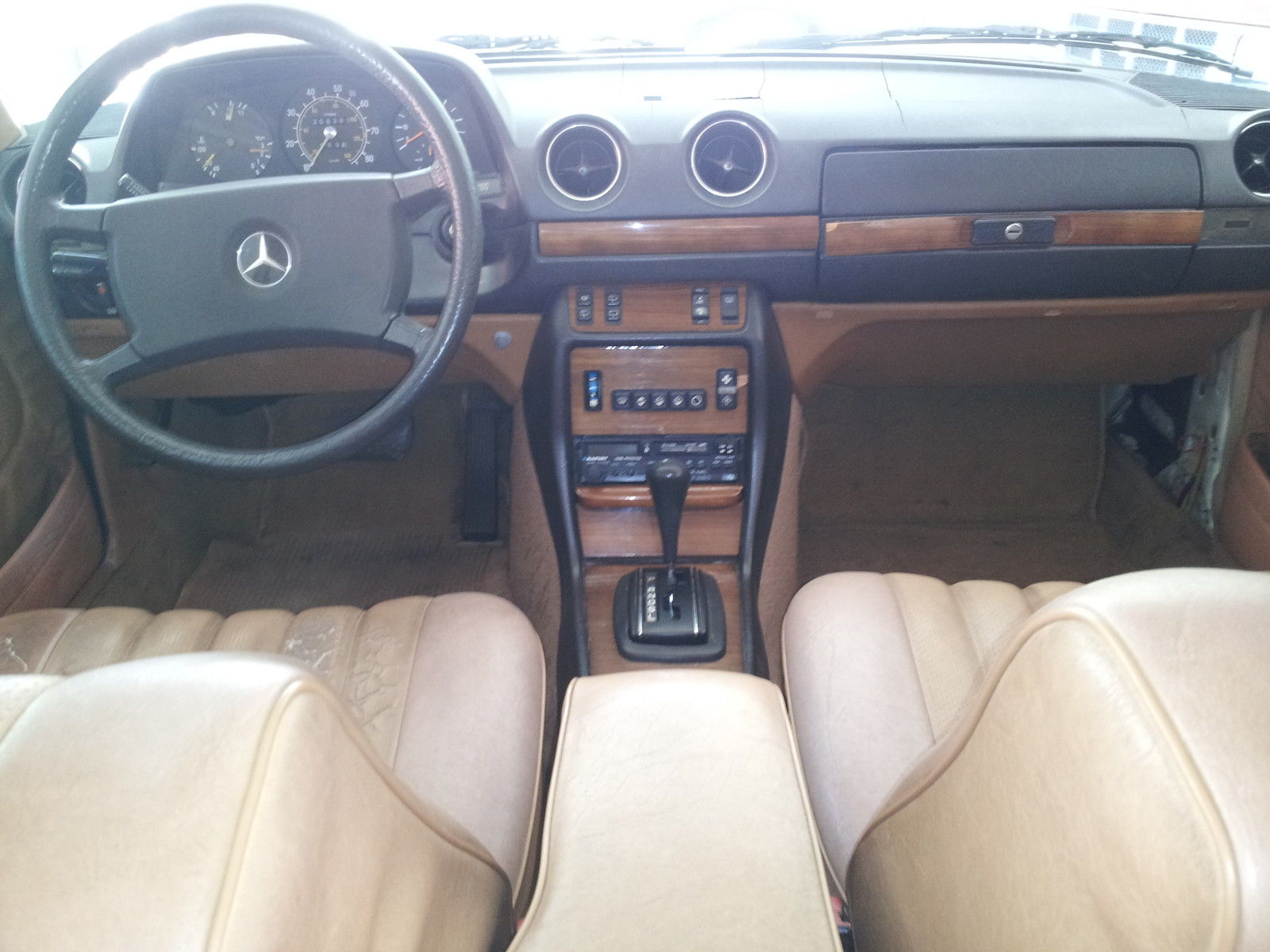 Mercedes 300 Turbo Diesel Wagon - Classic Mercedes-Benz 300-Series 1982 ...