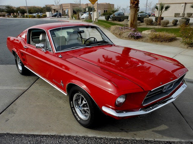 1967 Ford Mustang Fastback Red